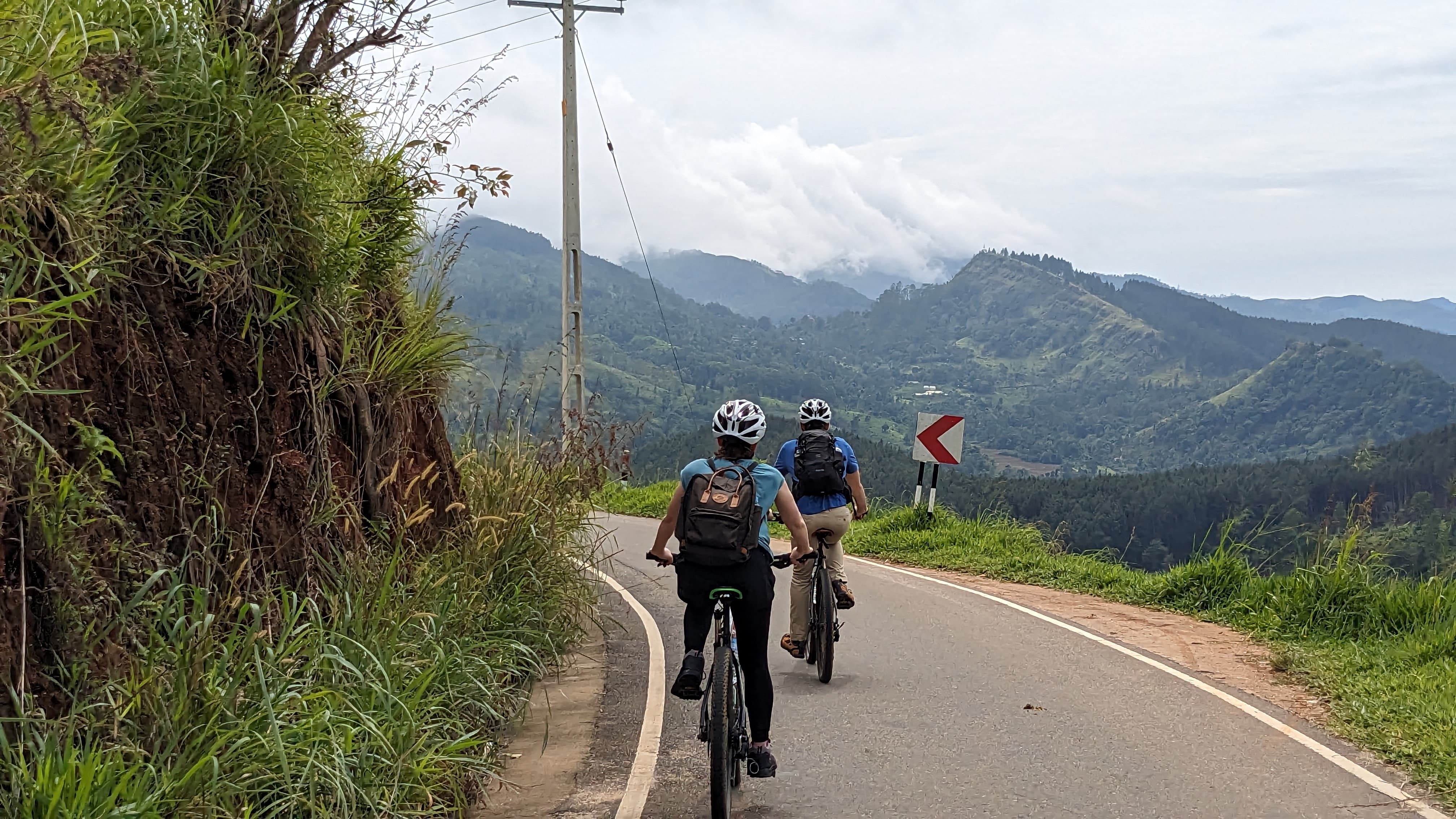 Cycling trail in Sri Lanka - c17