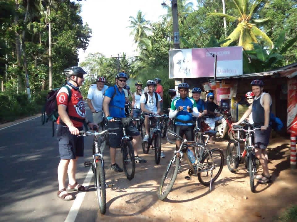 Cycling trail in Sri Lanka - c2