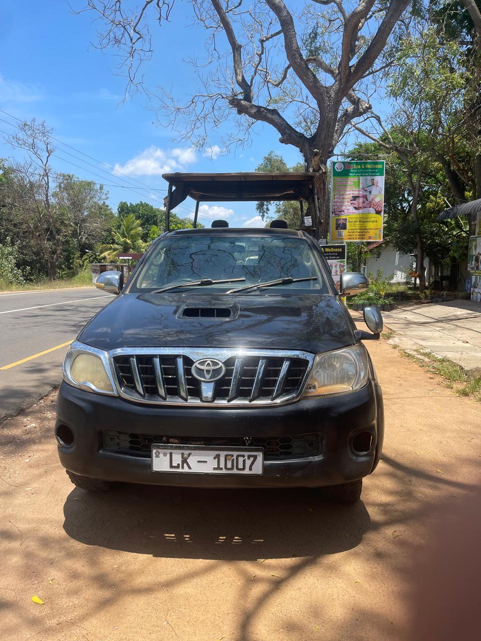Leopard and wildlife in Wilpattu - s9